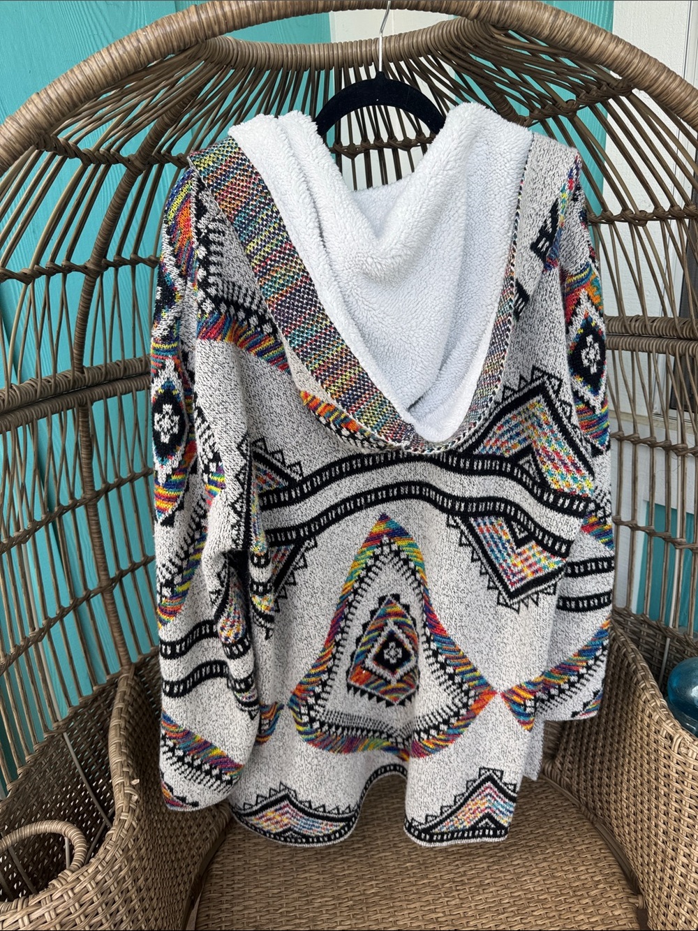 Open-Front Multicolor Aztec Knit Cardigan - White - Picture 5 of 5